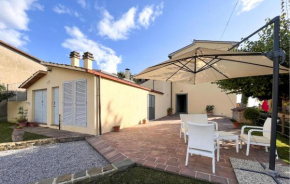 4 Bedroom Amazing Home In Cortona